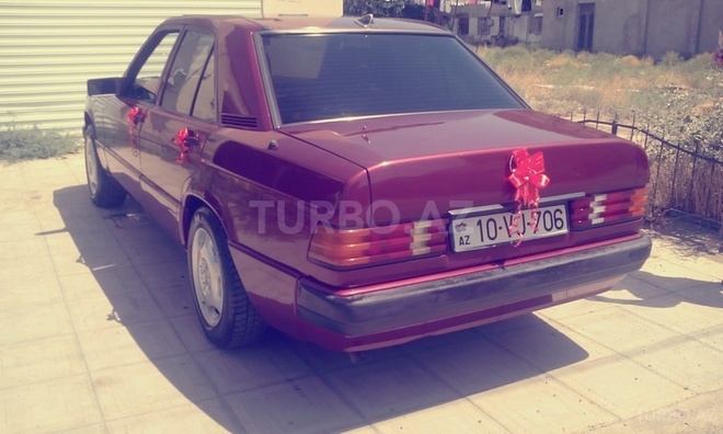 Mercedes 190 1993, 2,985 km - 2.7 л - Şirvan