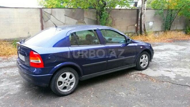 Opel Astra 1999, 207,000 km - 1.6 л - Şəki