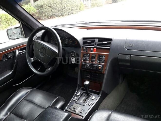 Mercedes C 220 1995, 300,000 km - 2.2 l - Sumqayıt