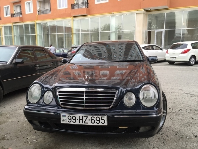 Mercedes E 320 1999, 118,000 km - 3.2 l - Bakı