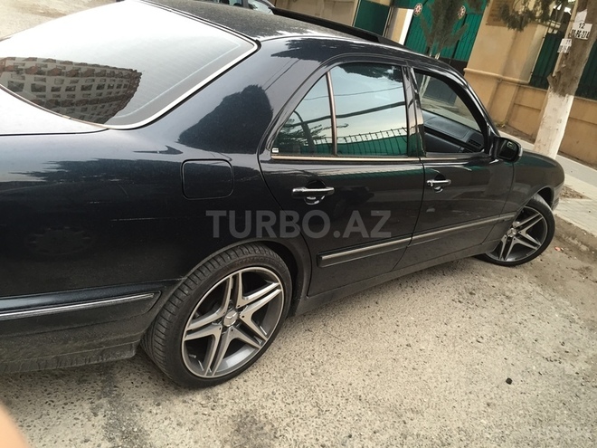 Mercedes E 320 1999, 118,000 km - 3.2 l - Bakı