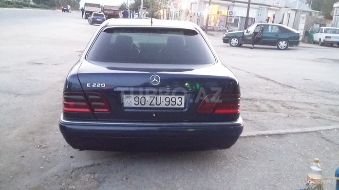 Mercedes E 220 1998, 404,931 km - 2.2 л - Bakı