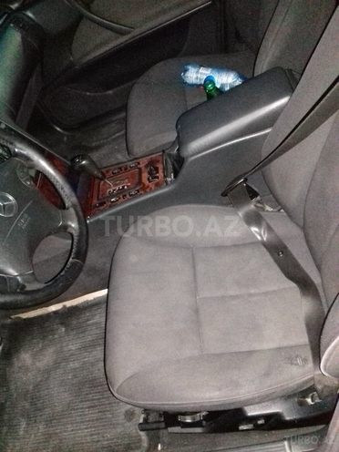 Mercedes E 220 2000, 17,000 km - 2.2 l - Yevlax