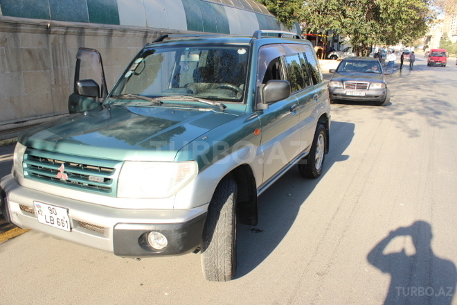Mitsubishi Pajero io 1998, 20,000 km - 0.1 л - Bakı