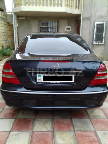 Mercedes E 260 2002, 254,000 km - 2.6 l - Sumqayıt