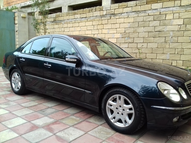 Mercedes E 260 2002, 254,000 km - 2.6 l - Sumqayıt