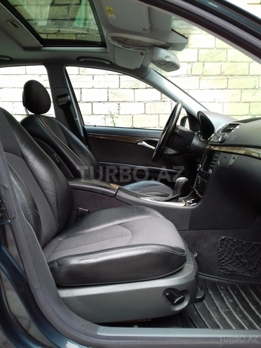 Mercedes E 260 2002, 254,000 km - 2.6 l - Sumqayıt
