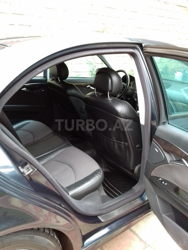 Mercedes E 260 2002, 254,000 km - 2.6 l - Sumqayıt