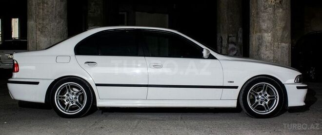 BMW 525 2001, 151,000 km - 2.5 l - Bakı