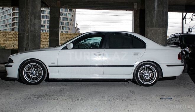 BMW 525 2001, 151,000 km - 2.5 l - Bakı