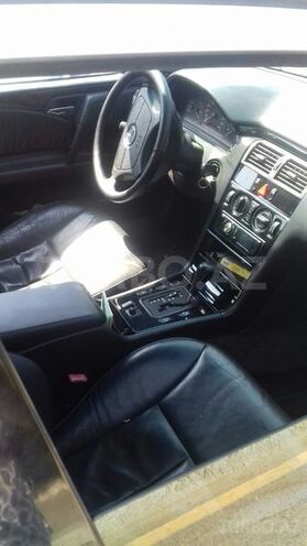 Mercedes E 240 1998, 306,000 km - 2.4 л - Bakı