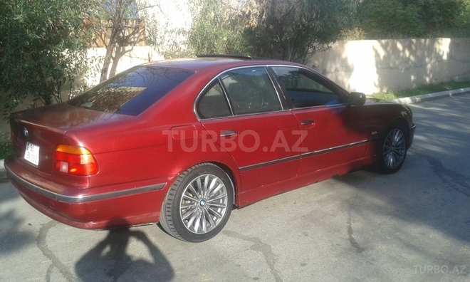 BMW 528 1998, 230,000 km - 2.8 l - Bakı