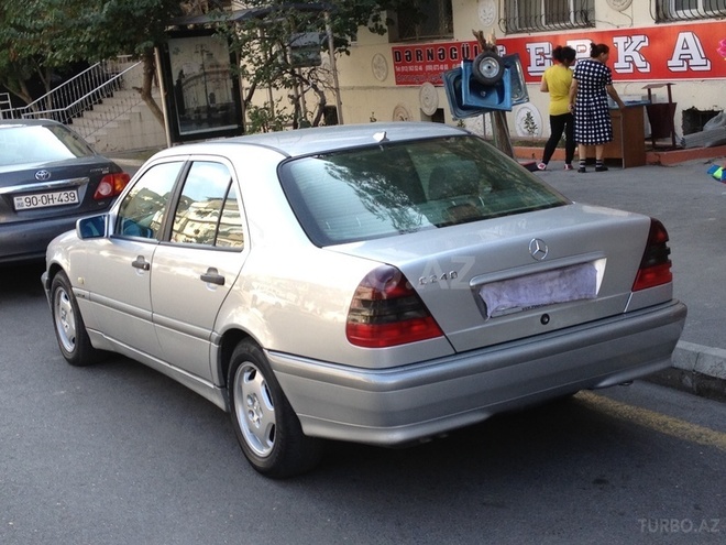 Mercedes C 240 1998, 165,000 km - 2.4 l - Bakı