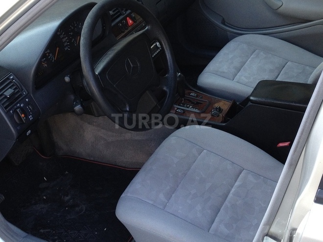 Mercedes C 240 1998, 165,000 km - 2.4 l - Bakı