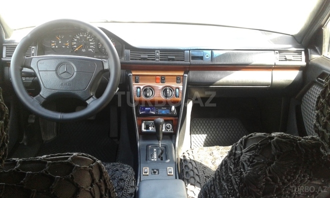 Mercedes E 230 1992, 430,000 km - 2.3 л - Bakı