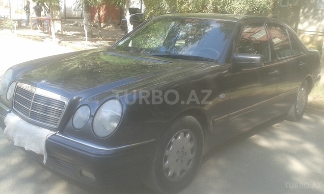 Mercedes E 230 1996, 339,000 km - 2.3 l - Bakı
