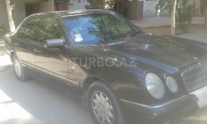 Mercedes E 230 1996, 339,000 km - 2.3 l - Bakı