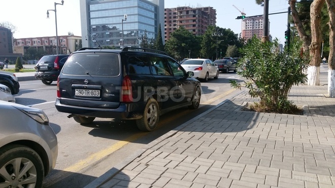 Opel Astra 2000, 295,556 km - 2.0 l - Sumqayıt