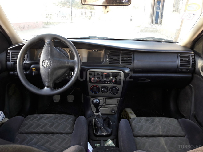 Opel Vectra 2000, 325,000 km - 1.8 л - Bakı