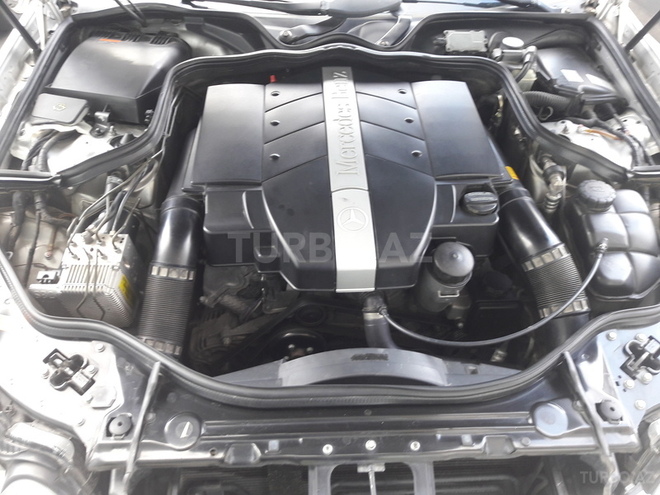 Mercedes E 320 2002, 209,000 km - 3.2 l - Bakı