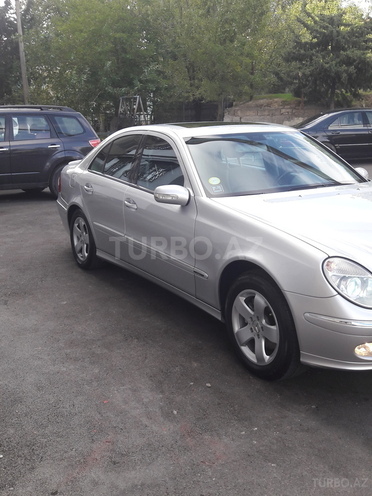 Mercedes E 320 2002, 209,000 km - 3.2 l - Bakı