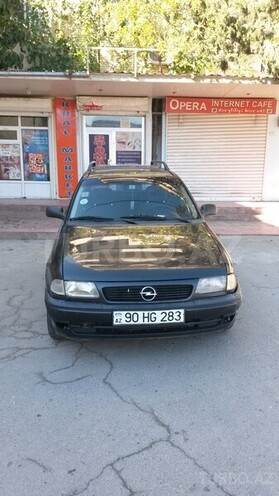 Opel Astra 1996, 324,050 km - 1.6 l - Bakı