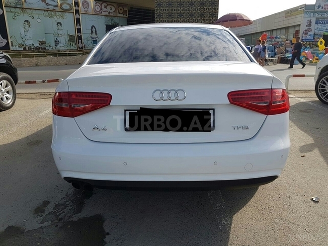 Audi A4 2014, 30,700 km - 1.8 л - Bakı