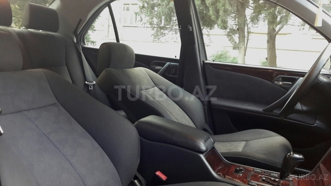 Mercedes E 240 2000, 208,000 km - 2.6 l - Bakı
