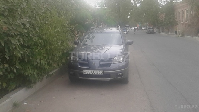 Mitsubishi Outlander 2003, 149,850 km - 2.4 l - Gəncə
