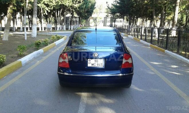 Volkswagen Passat 2003, 240,000 km - 1.8 l - Sumqayıt