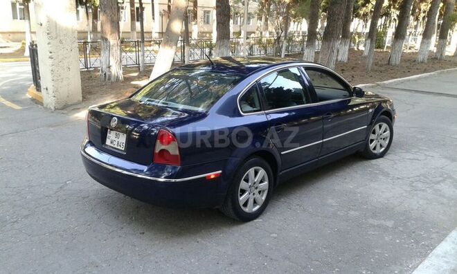 Volkswagen Passat 2003, 240,000 km - 1.8 l - Sumqayıt
