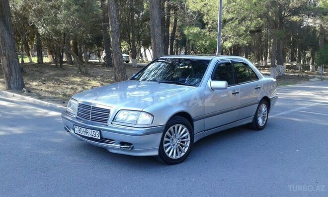 Mercedes C 230 1999, 240,000 km - 2.3 l - Sumqayıt