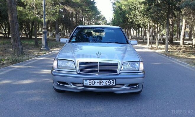 Mercedes C 230 1999, 240,000 km - 2.3 l - Sumqayıt