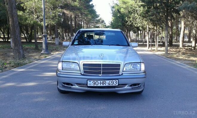 Mercedes C 230 1999, 240,000 km - 2.3 l - Sumqayıt