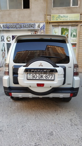 Mitsubishi Pajero 2008, 88,000 km - 3.0 l - Bakı