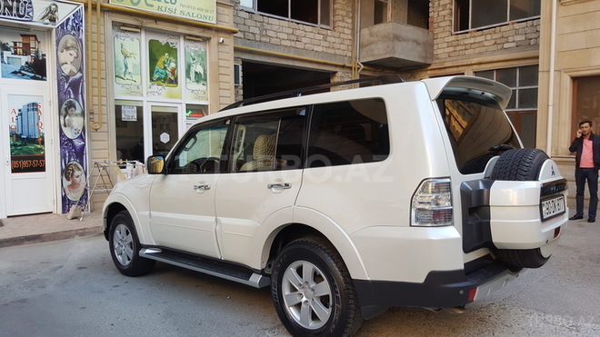 Mitsubishi Pajero 2008, 88,000 km - 3.0 l - Bakı