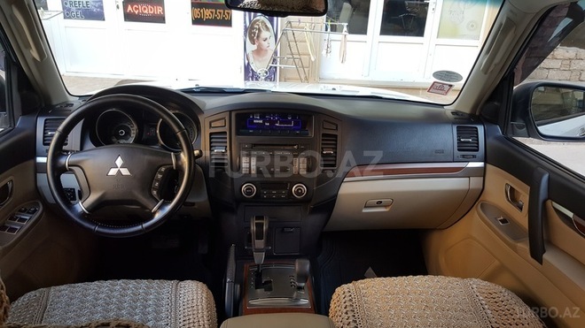 Mitsubishi Pajero 2008, 88,000 km - 3.0 l - Bakı