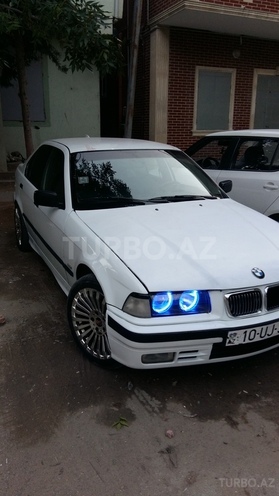 BMW 318 1993, 425,000 km - 1.8 l - Bakı