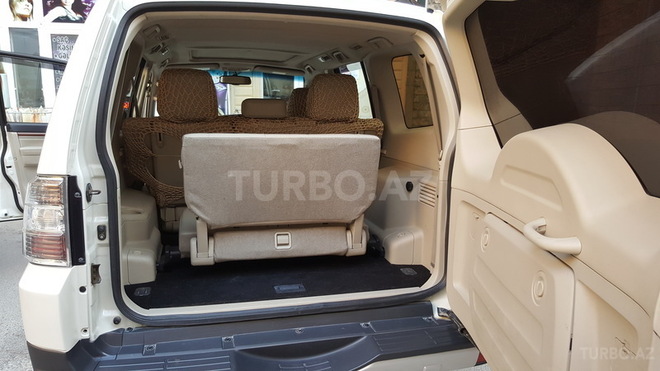 Mitsubishi Pajero 2008, 88,000 km - 3.0 l - Bakı