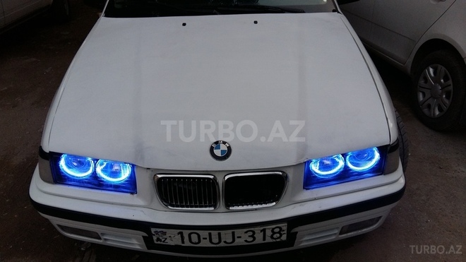 BMW 318 1993, 425,000 km - 1.8 l - Bakı