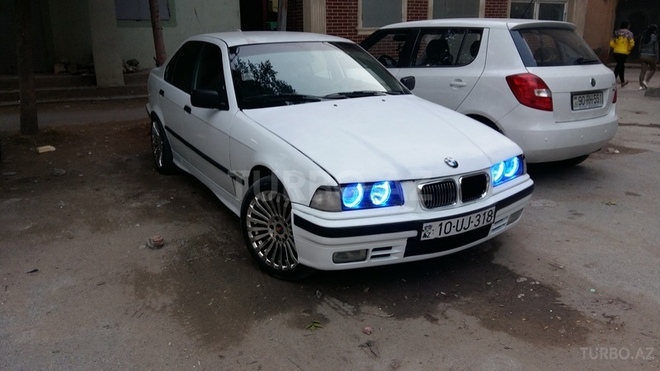 BMW 318 1993, 425,000 km - 1.8 l - Bakı