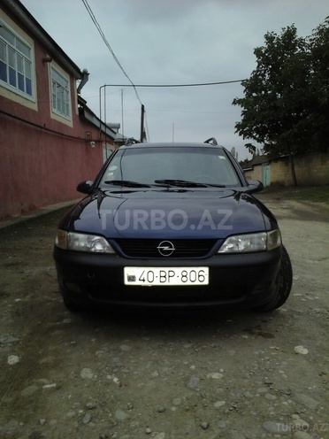 Opel Vectra 1998, 403,732 km - 1.6 l - Quba