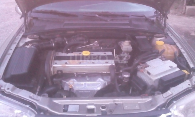 Opel Vectra 1996, 280,000 km - 1.6 l - Gəncə