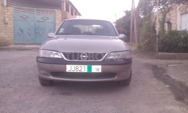 Opel Vectra 1996, 280,000 km - 1.6 l - Gəncə