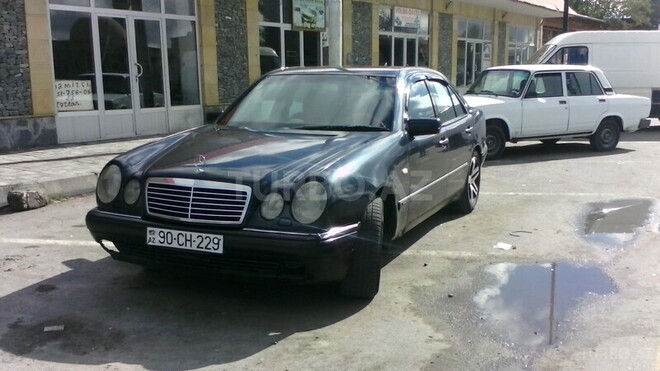 Mercedes E 320 1996, 190,000 km - 3.2 l - Qəbələ