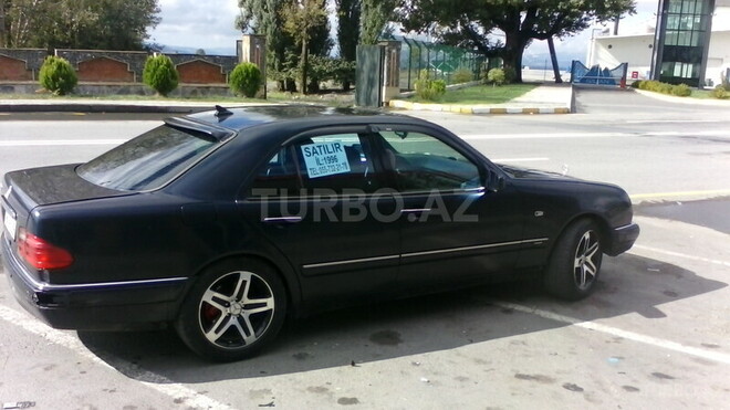 Mercedes E 320 1996, 190,000 km - 3.2 l - Qəbələ