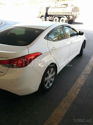 Hyundai Elantra 2013, 90,000 km - 0.2 л - Bakı