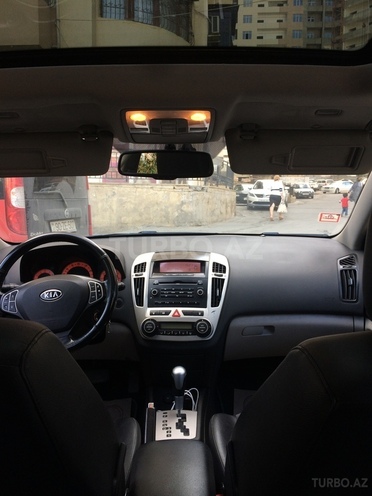 Kia Ceed 2010, 125,000 km - 2.0 l - Bakı