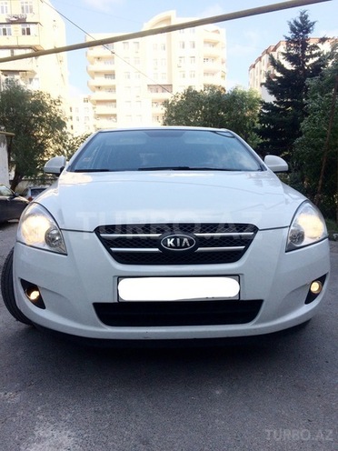 Kia Ceed 2010, 125,000 km - 2.0 l - Bakı