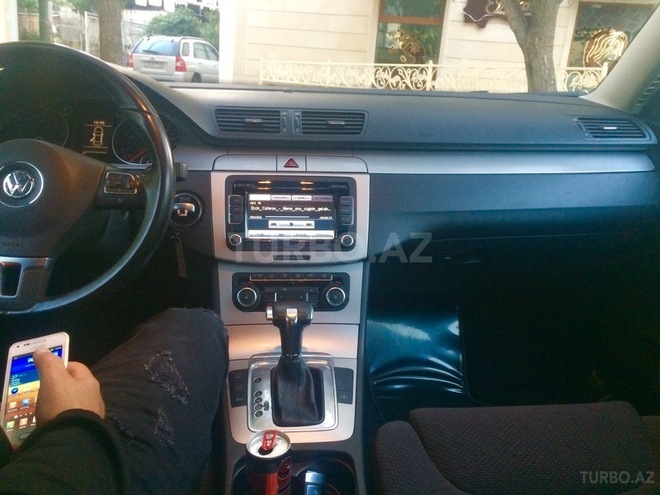 Volkswagen Passat 2010, 140,700 km - 1.8 l - Bakı